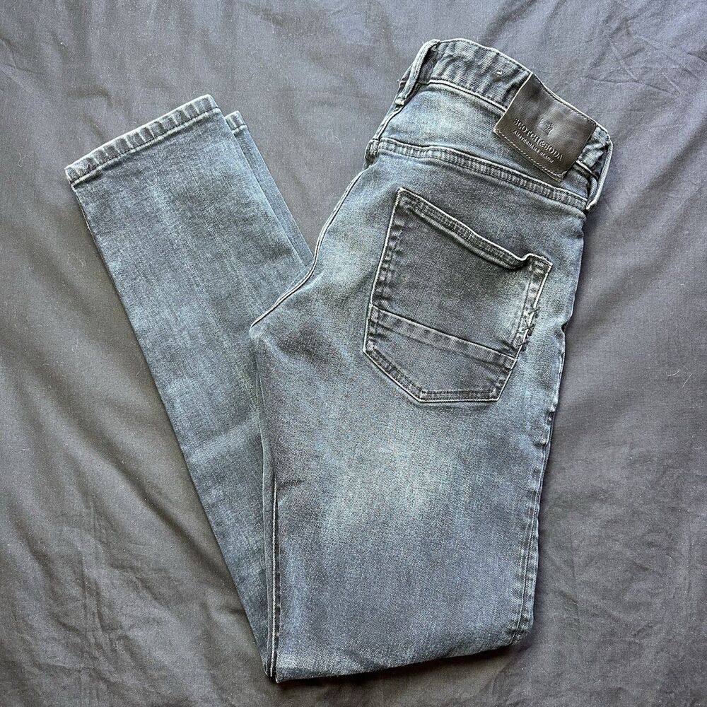 Scotch & Soda “Tye” Slim Carrot Fit Jeans. Distressed. Size 31/32. Excellent.